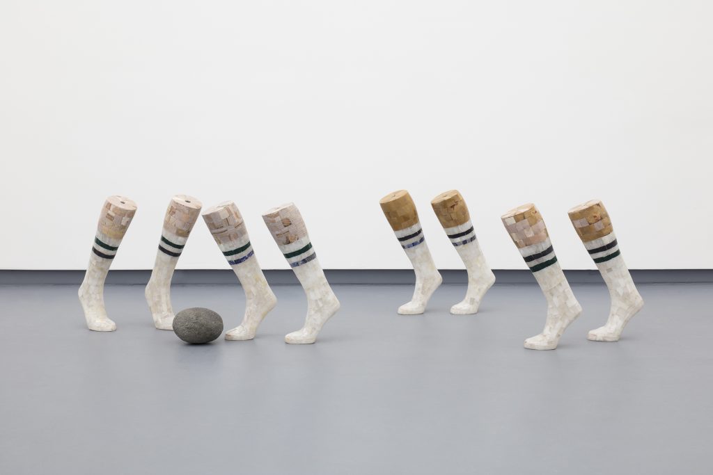 THEO-MERRCIER-feet-playing-soccer-sculpture-group-Gloria-Gaynor-reference