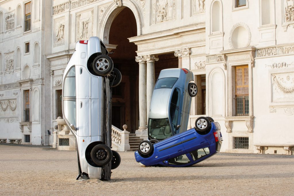 cars-car-crash-flipping-installation-museum-exhibition-contemporary-art-birds-dont-fly