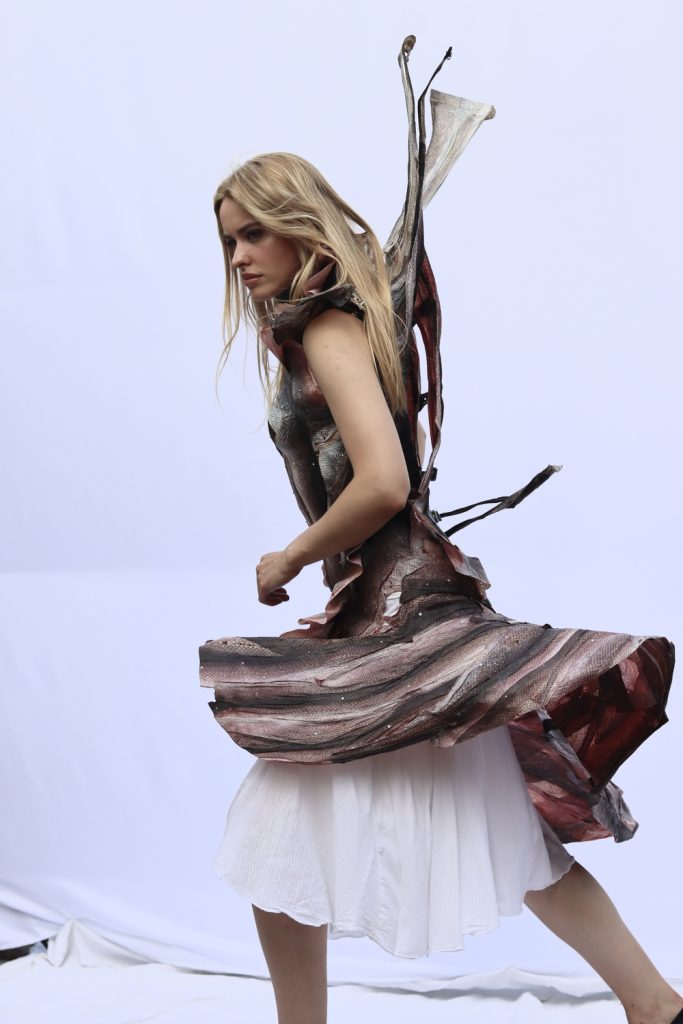 blonde-women-fish-skin-dress-walking-photoshoot