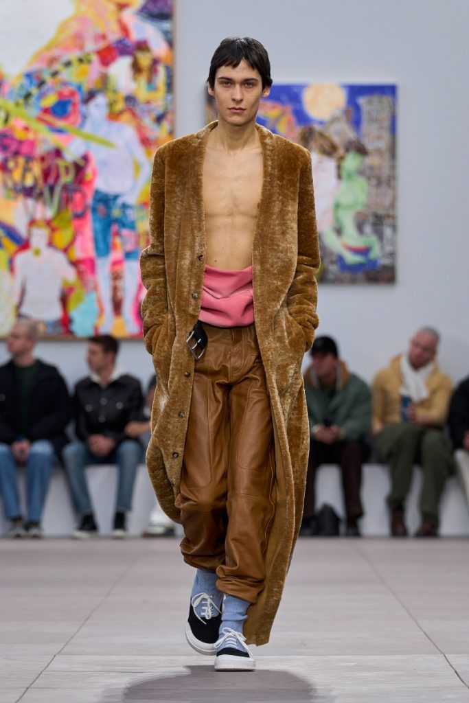 LOEWE FW24 MW SHOW RUNWAY LOOK 18