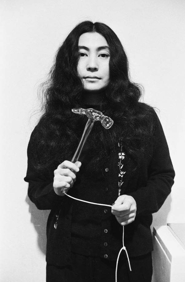 Yoko Ono with Glass Hammer