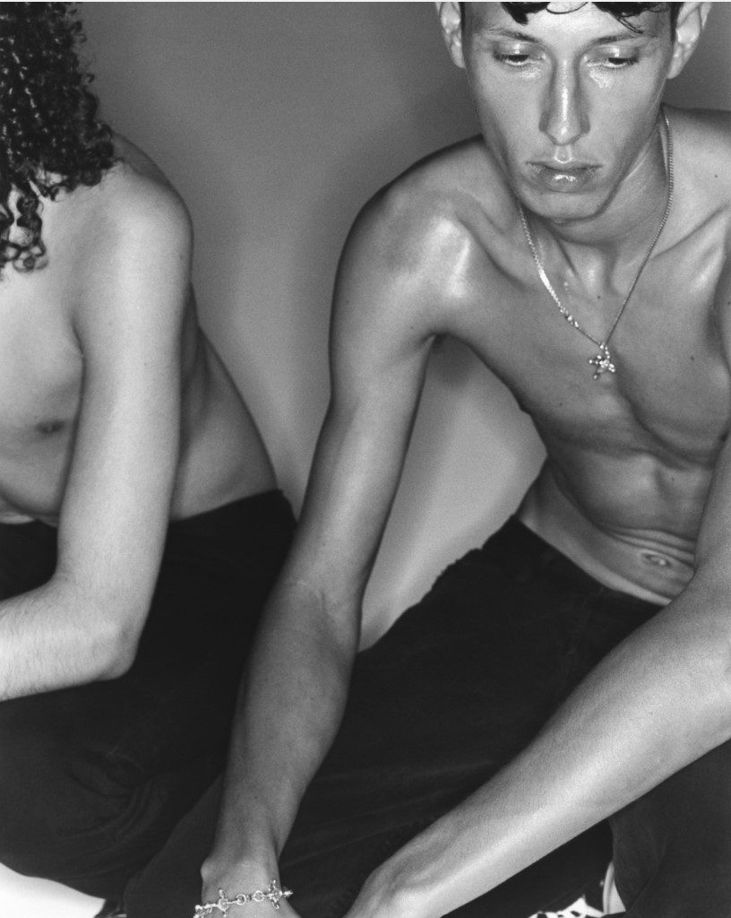 TANT-D'AVENIR-lookbook-two-men-shirtless-jewelery-black-and-white