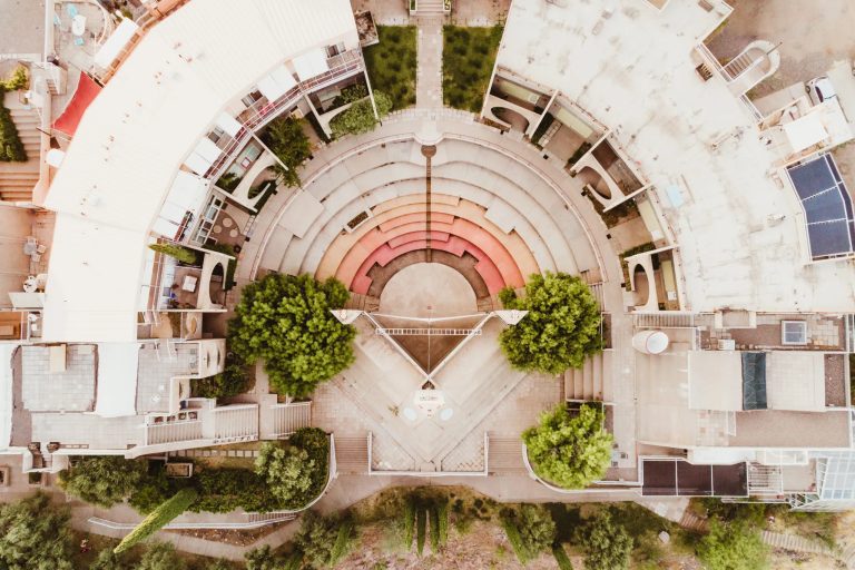 CollySoleriAmpitheatre-arcosanti-hube