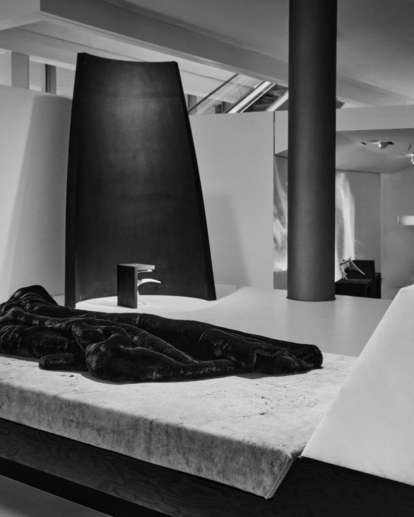 Brutally Graceful-Rick Owens’ furniture debut in China-7