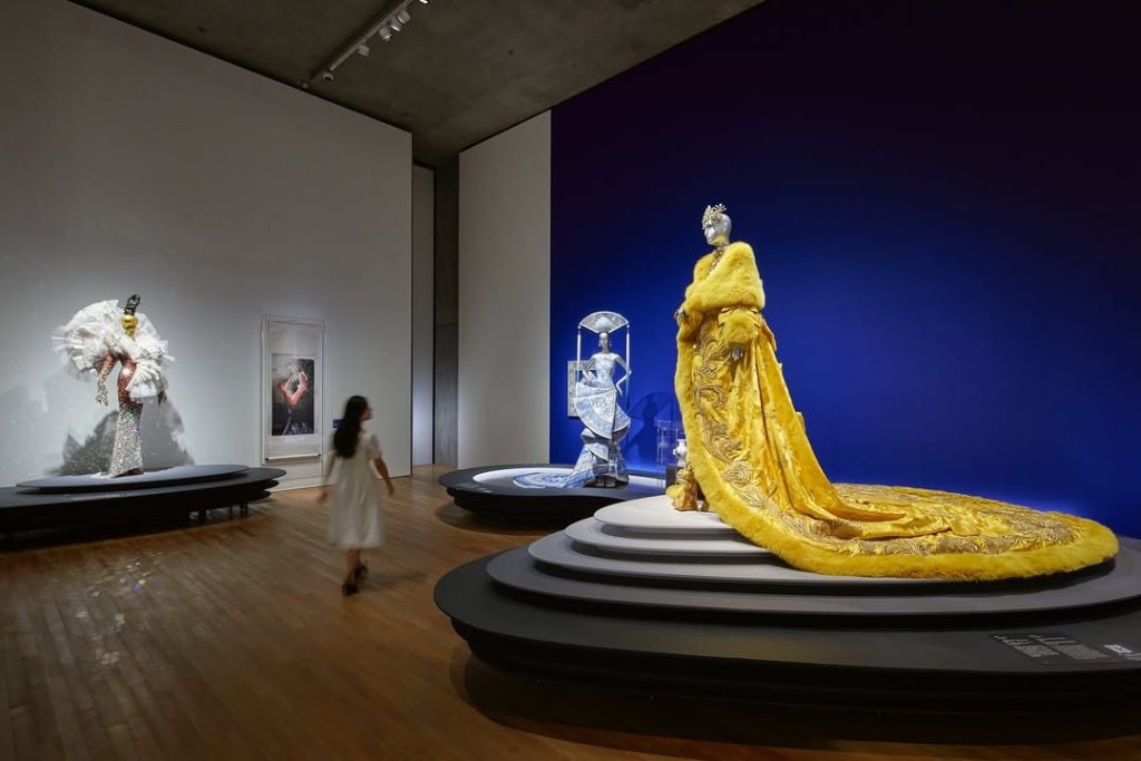 Guo Pei: Fashioning Imagination-4