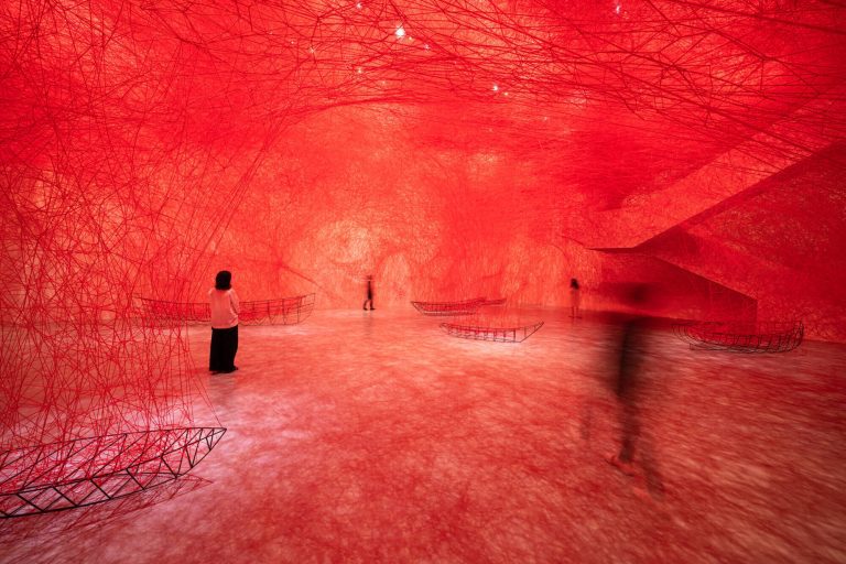 The Soul Trembles_Chiharu Shiota_hube