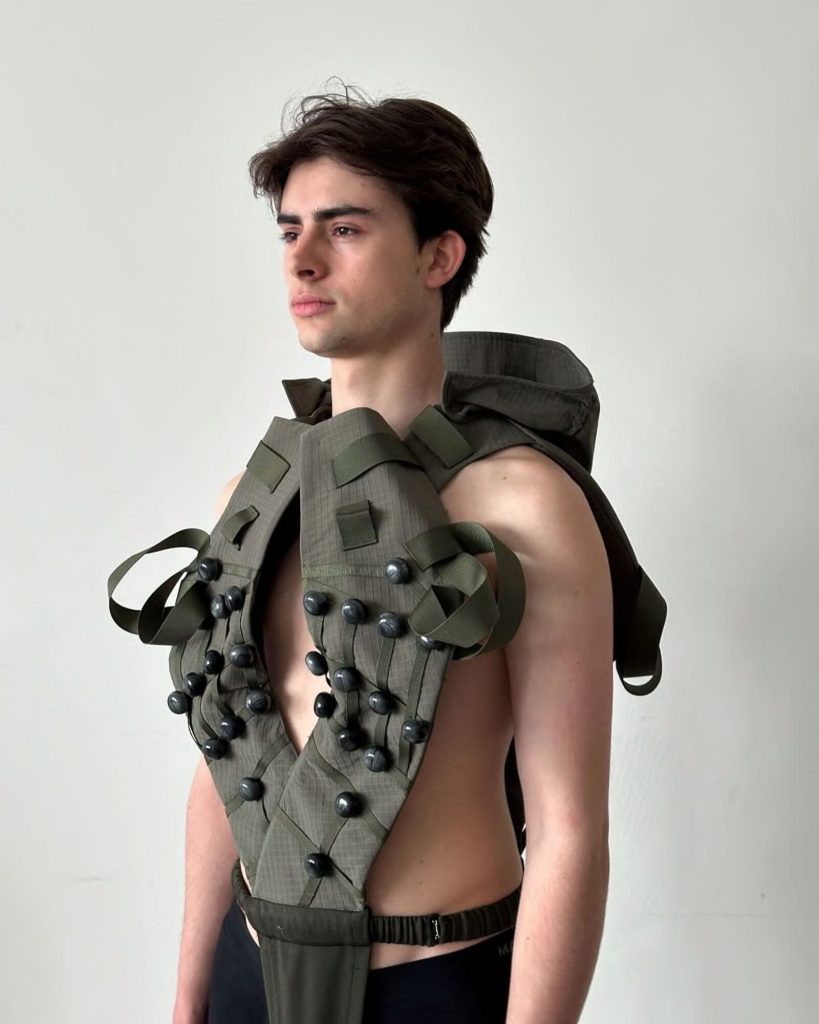 Armour, identity, and the fabric of fear 6 Aojierou-interview-hube-Aojie-Rou-military-fashion-avantgarde