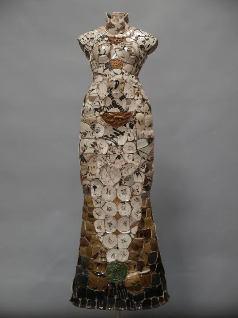 Li-Xiaofeng-Classical-2008-Song-Period-Porcelain-shards