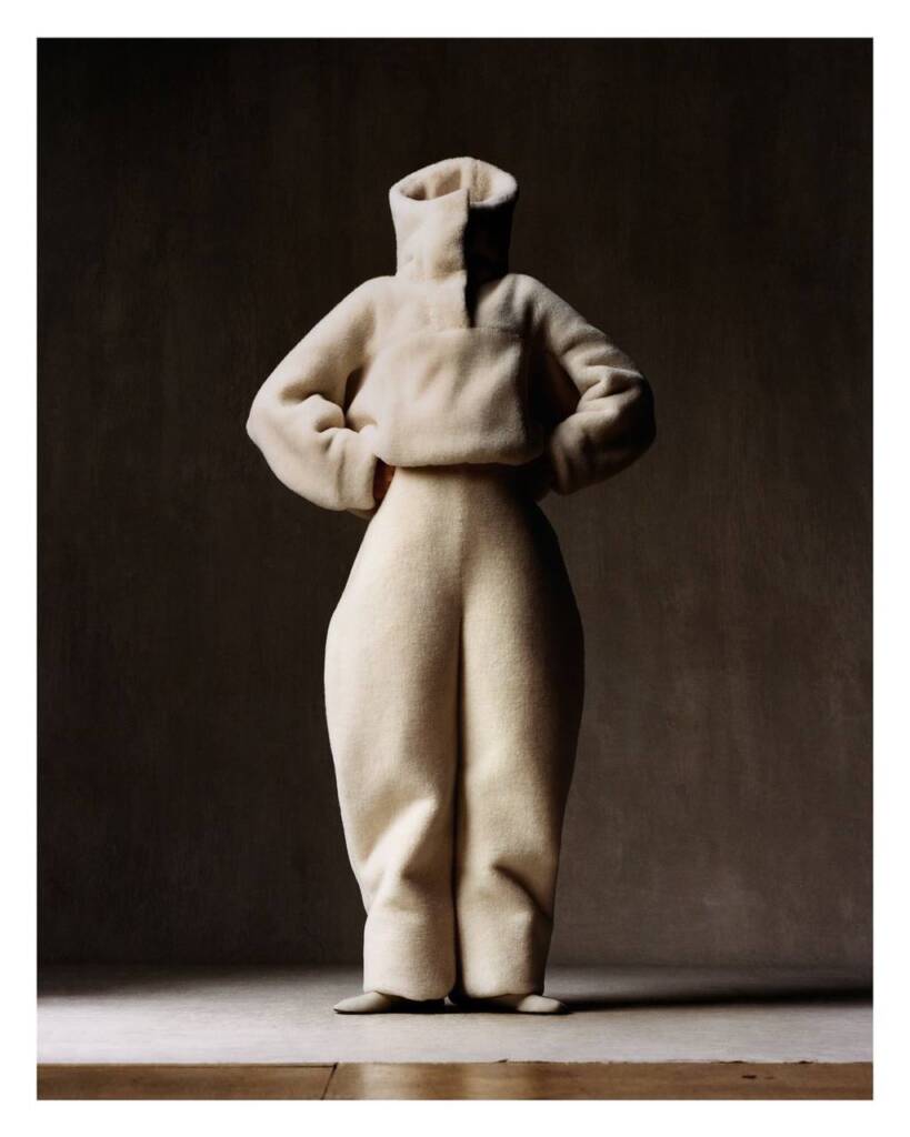Loro Piana’s catalogue reimagines the art of sensory storytelling 5 Loro Piana’s catalogue reimagines the art of sensory storytelling 5