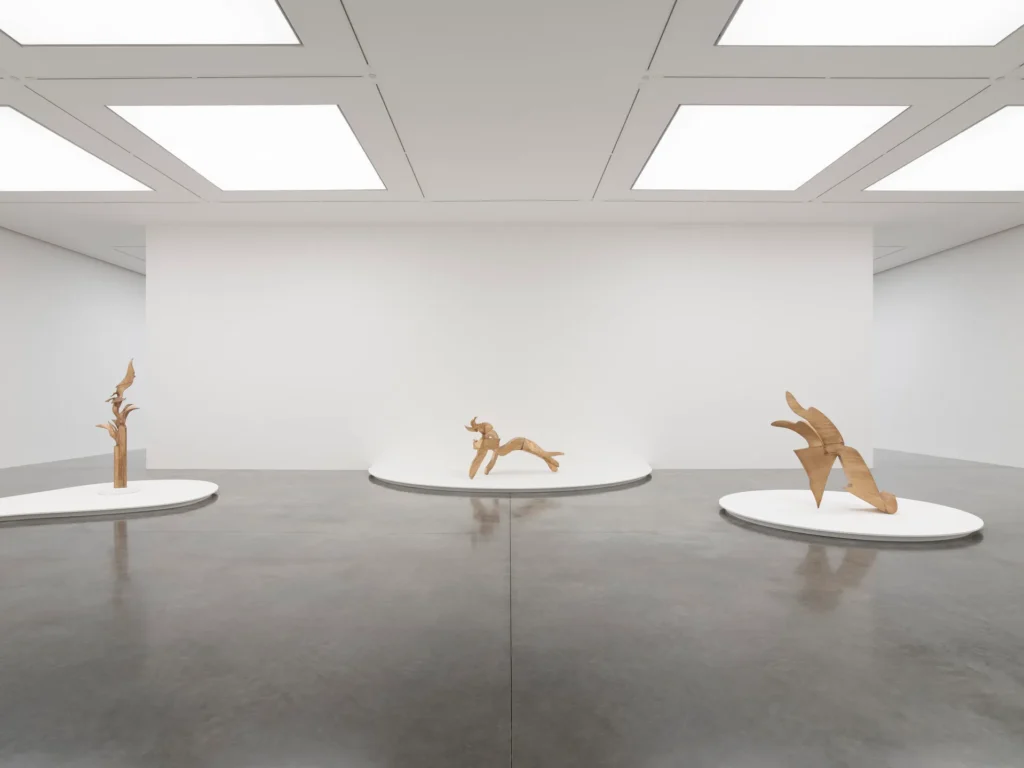 Richard Hunt’s retrospective at White Cube Bermondsey 3 Richard Hunt’s retrospective at White Cube Bermondsey4