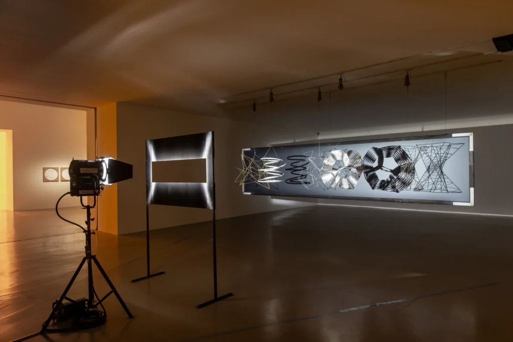 Olafur Eliasson exhibition 'Your curious journey' opens at Taipei Fine Arts Museum 1 olafur eliasson exhibition
relationship between humans and nature