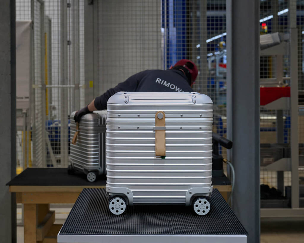 RIMOWA Vitra 2025 debut merges mobility with modern design 10 RIMOWA Vitra
vitra design