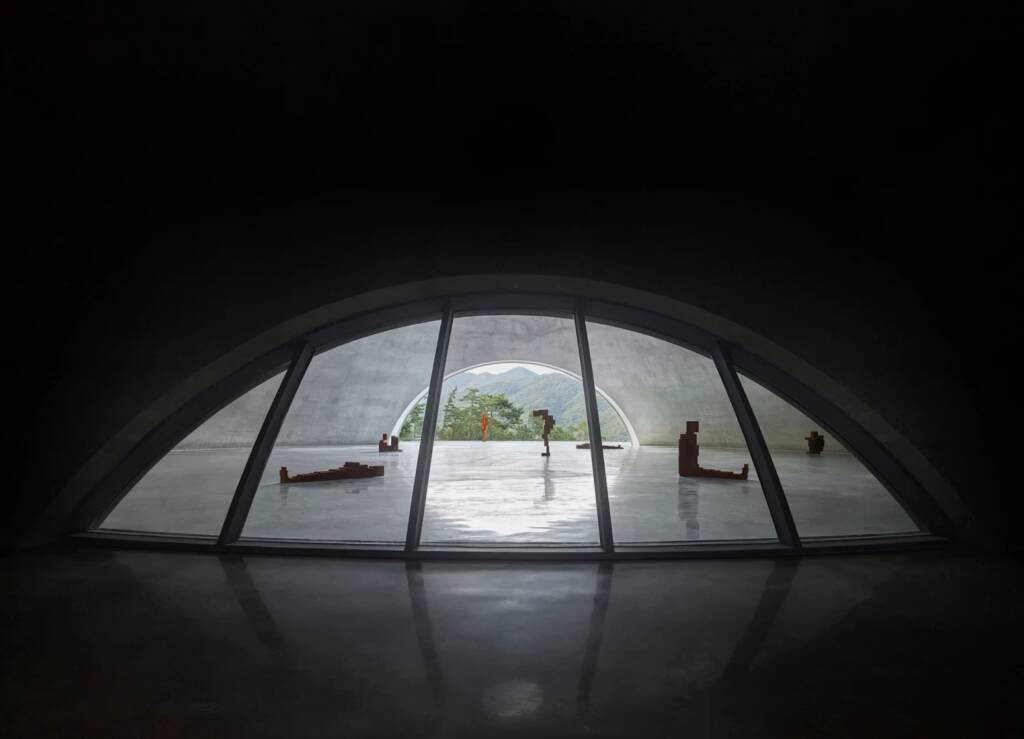 Sculptor Antony Gormley unveils a landmark exhibition and collaboration with architect Tadao Ando 4 sculptor Antony Gormley
architect tadao ando