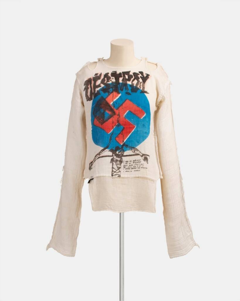 Vivienne Westwood exhibition at MUDE explores time, rebellion, and reinvention 5 Vivienne Westwood exhibition