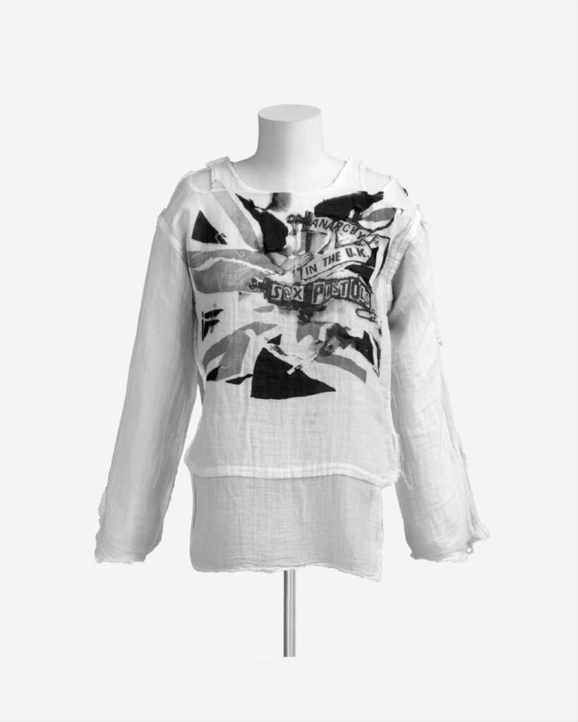 Vivienne Westwood exhibition at MUDE explores time, rebellion, and reinvention 6 Vivienne Westwood exhibition