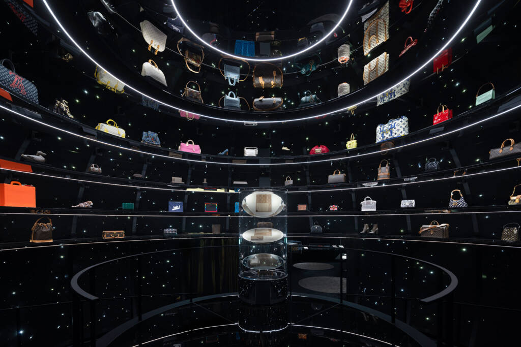 Louis Vuitton Visionary Journeys Osaka
Louis Vuitton Visionary Journeys