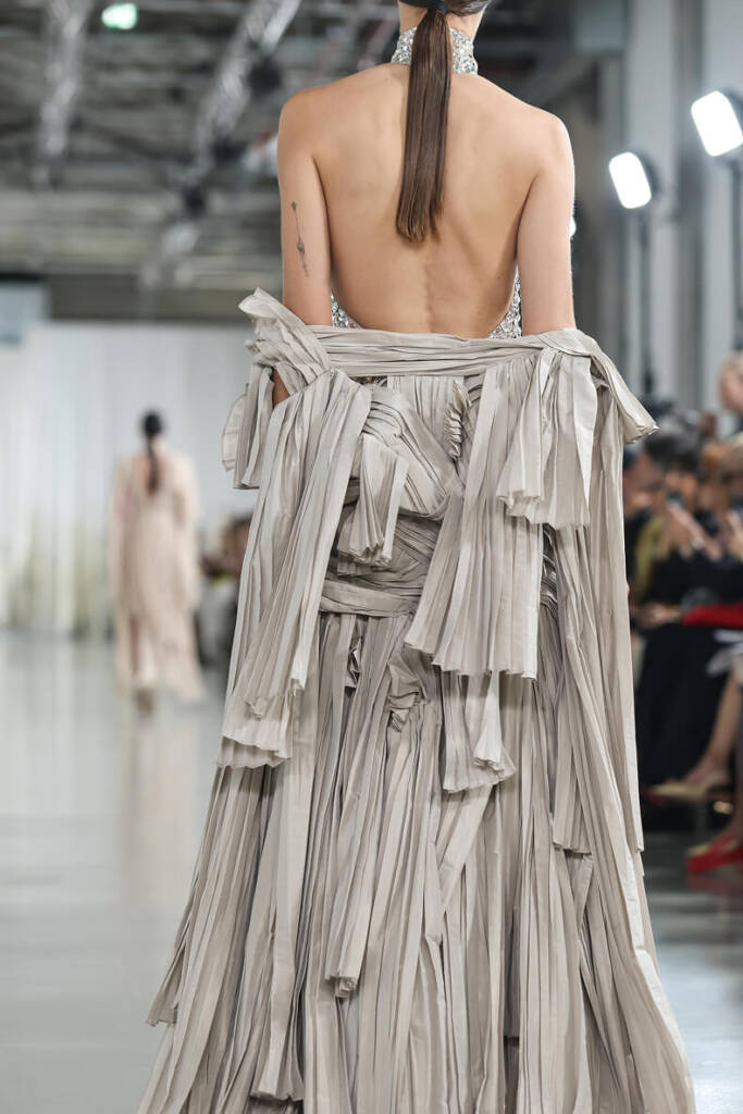 Paris Haute Couture: Lever Couture’s ‘Anatomy of Identity’ debuted at Palais de Tokyo 7 Paris Haute Couture
Lever Couture
paris haute couture week 2025