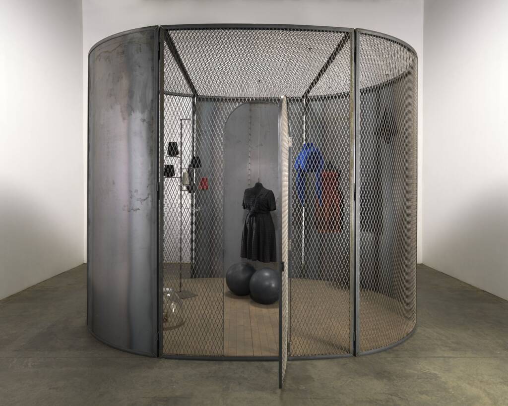 Louise Bourgeois’ art shines in Korea: a celebration of one of the most influential women artists 2 louise bourgeois art
influential women artists
louise bourgeois exhibition
louise bourgeois exhibition 2025