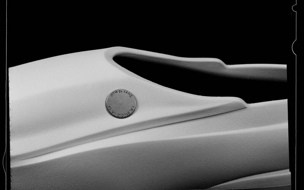 Vans x Sterling Ruby unveiled The Future Clog in their third collaboration. 1 Vans x Sterling Ruby
footwear design