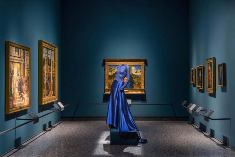 Fashion exhibition Giorgio Armani exhibition art history and fashion
