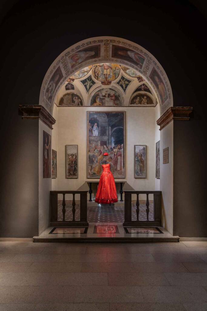 Fashion exhibition
Giorgio Armani exhibition
art history and fashion