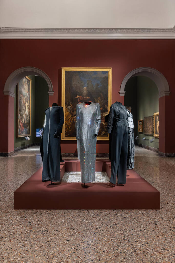 Fashion exhibition
Giorgio Armani exhibition
art history and fashion