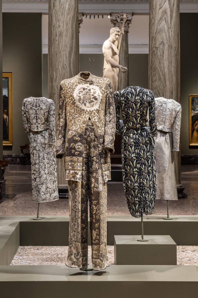 Fashion exhibition
Giorgio Armani exhibition
art history and fashion