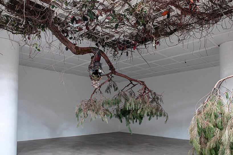 Adrián Villar Rojas unveils monumental site-specific installation at Art Sonje Center 6 The Language of the Enemy
Adrián Villar Rojas
site-specific installation
digital simulation