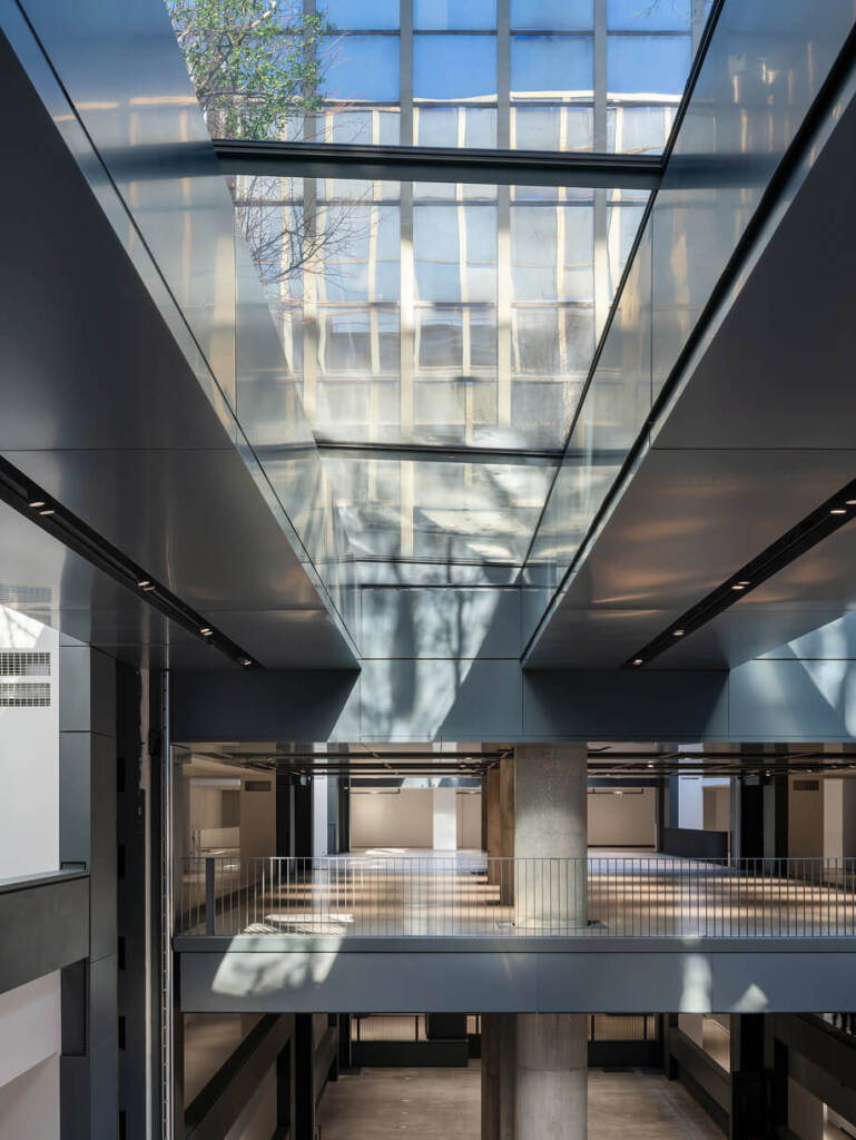 Béatrice Grenier
cultural policy
exhibition-making
fondation cartier pour l'art contemporain