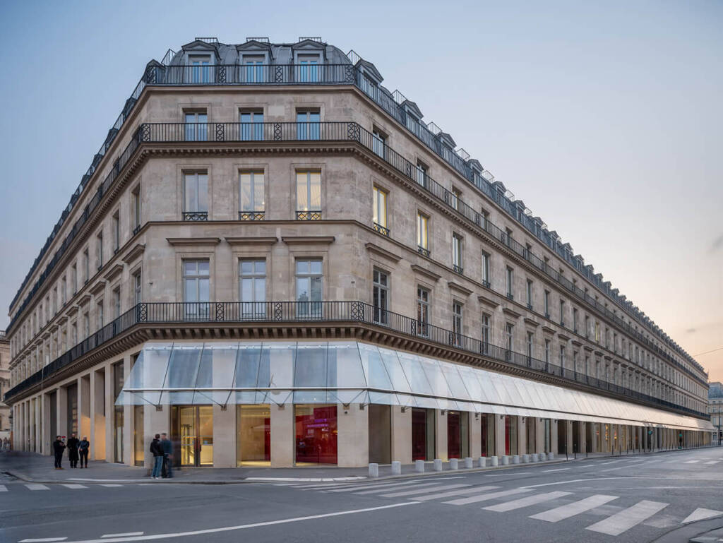 Béatrice Grenier
cultural policy
exhibition-making
fondation cartier pour l'art contemporain