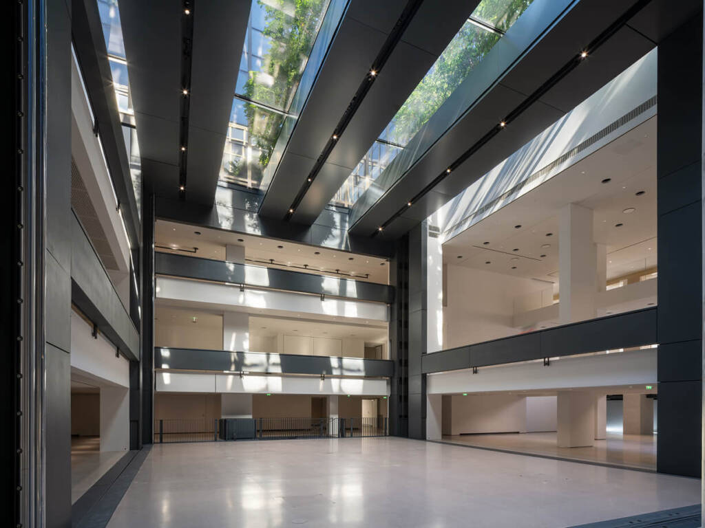 Béatrice Grenier
cultural policy
exhibition-making
fondation cartier pour l'art contemporain