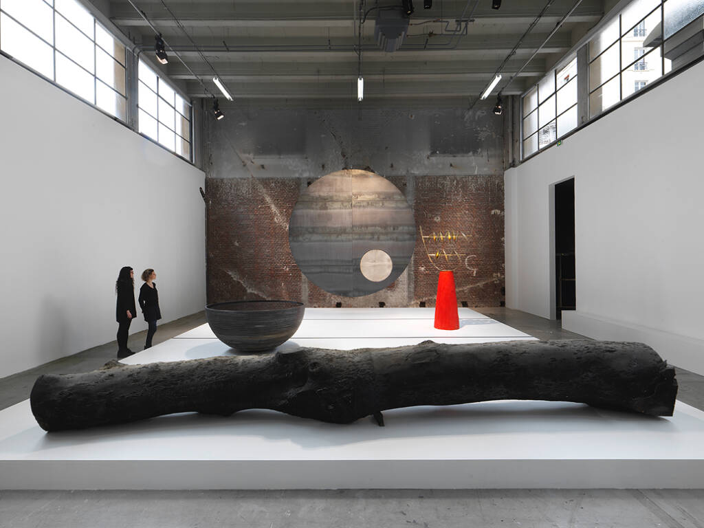 Daria de Beauvais
curatorial practice
Indigenous arts