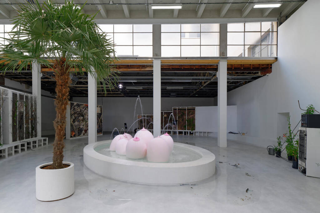 Daria de Beauvais
curatorial practice
Indigenous arts