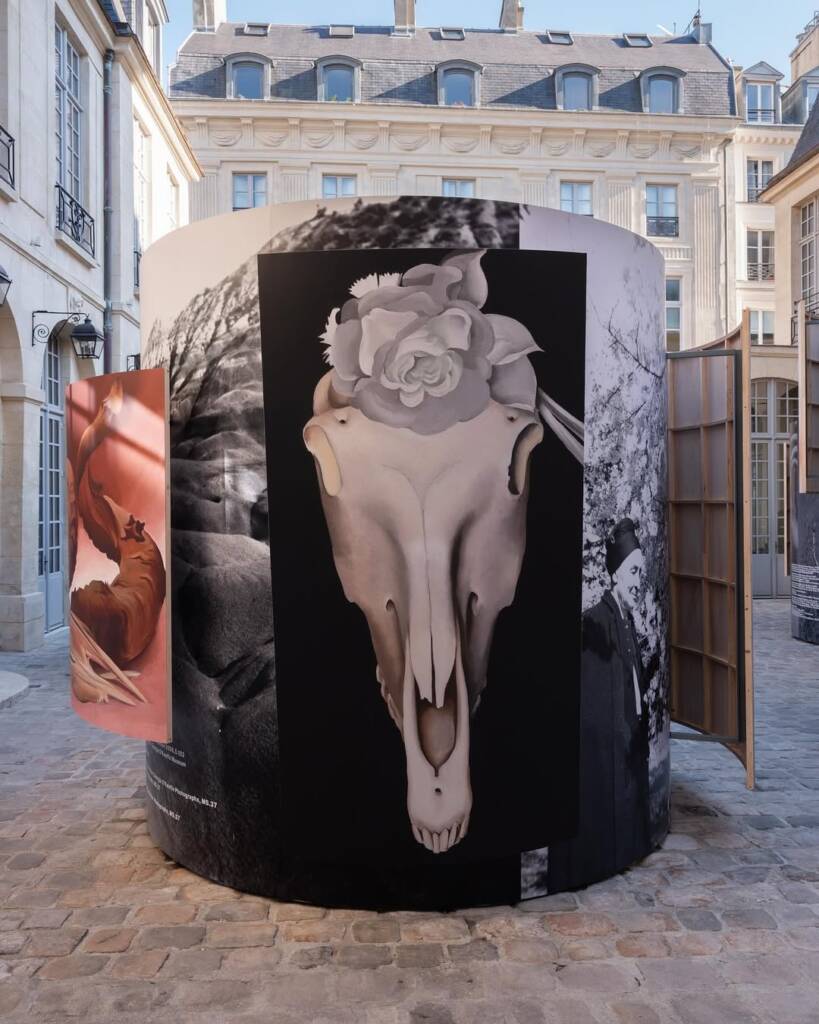Dover Street Market Paris
art installation Paris