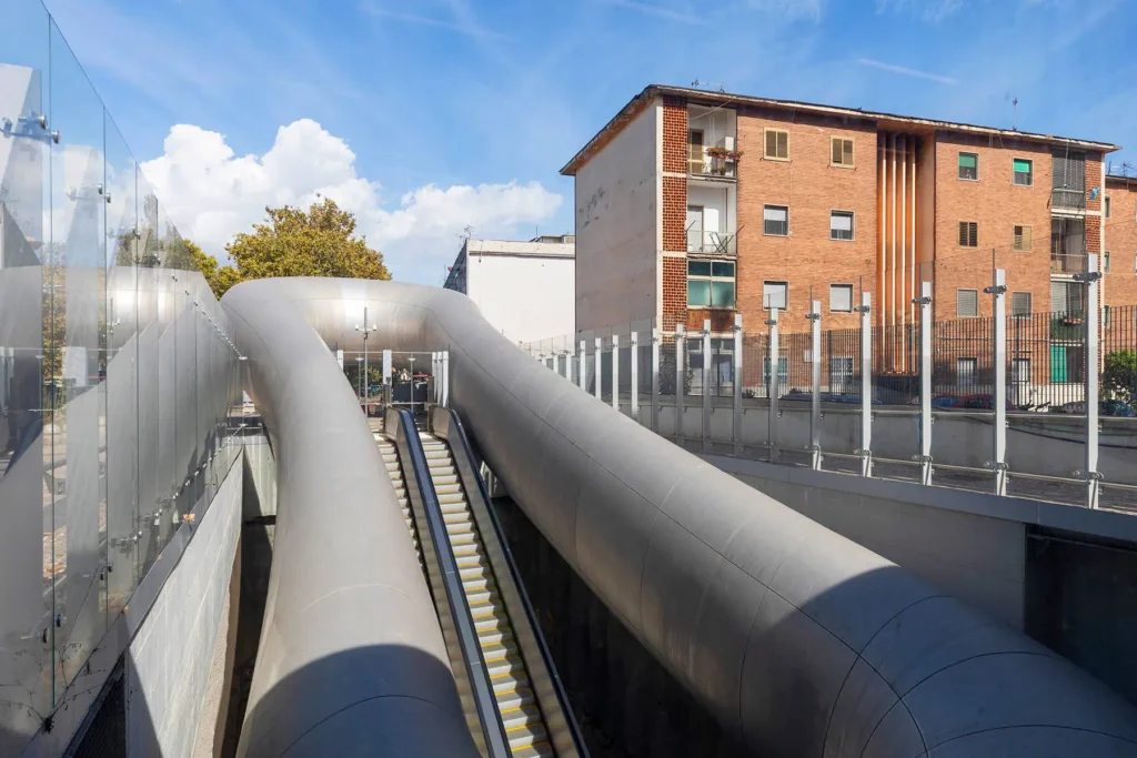 subway design
Anish Kapoor architecture
anish kapoor structures