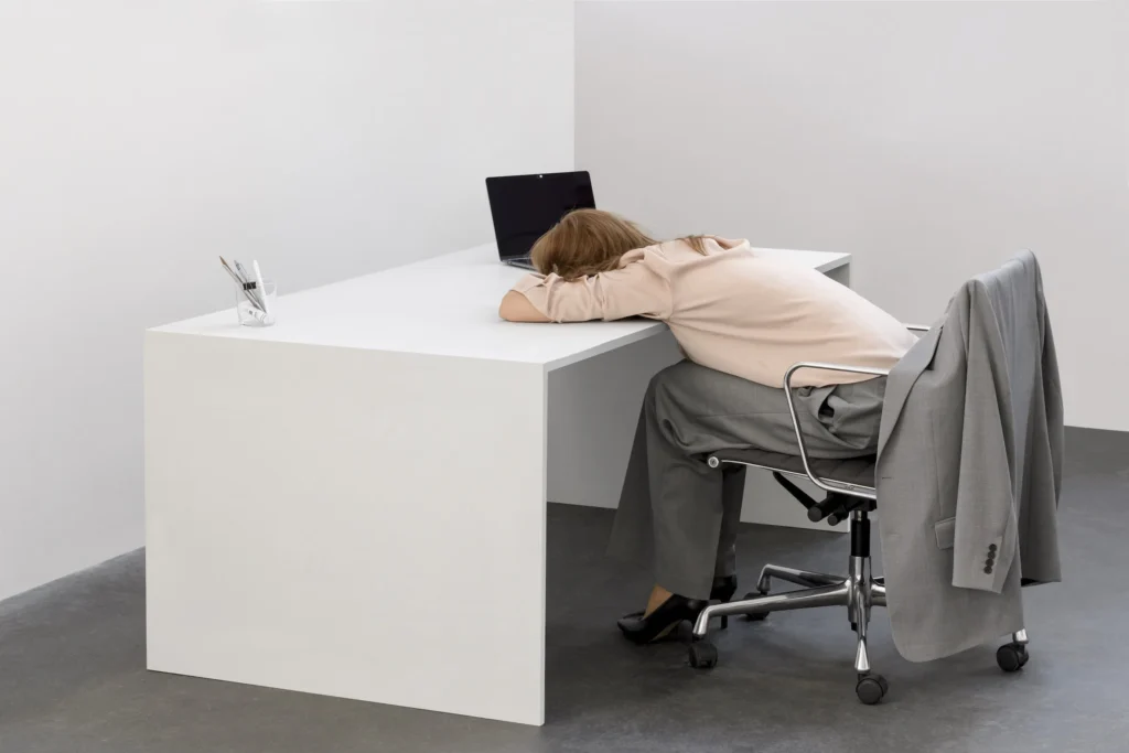 Elmgreen & Dragset bring fiction and reality face to face in ‘October 2025’ 5 Elmgreen & Dragset
hyperrealistic sculpture