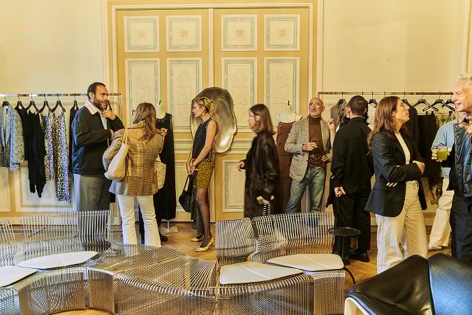 Keigan Genius Salon transformed the Parisian salon tradition through a contemporary fashion brand’s vision 10 Parisian salon
salon concept
fashion week in paris
contemporary fashion brand