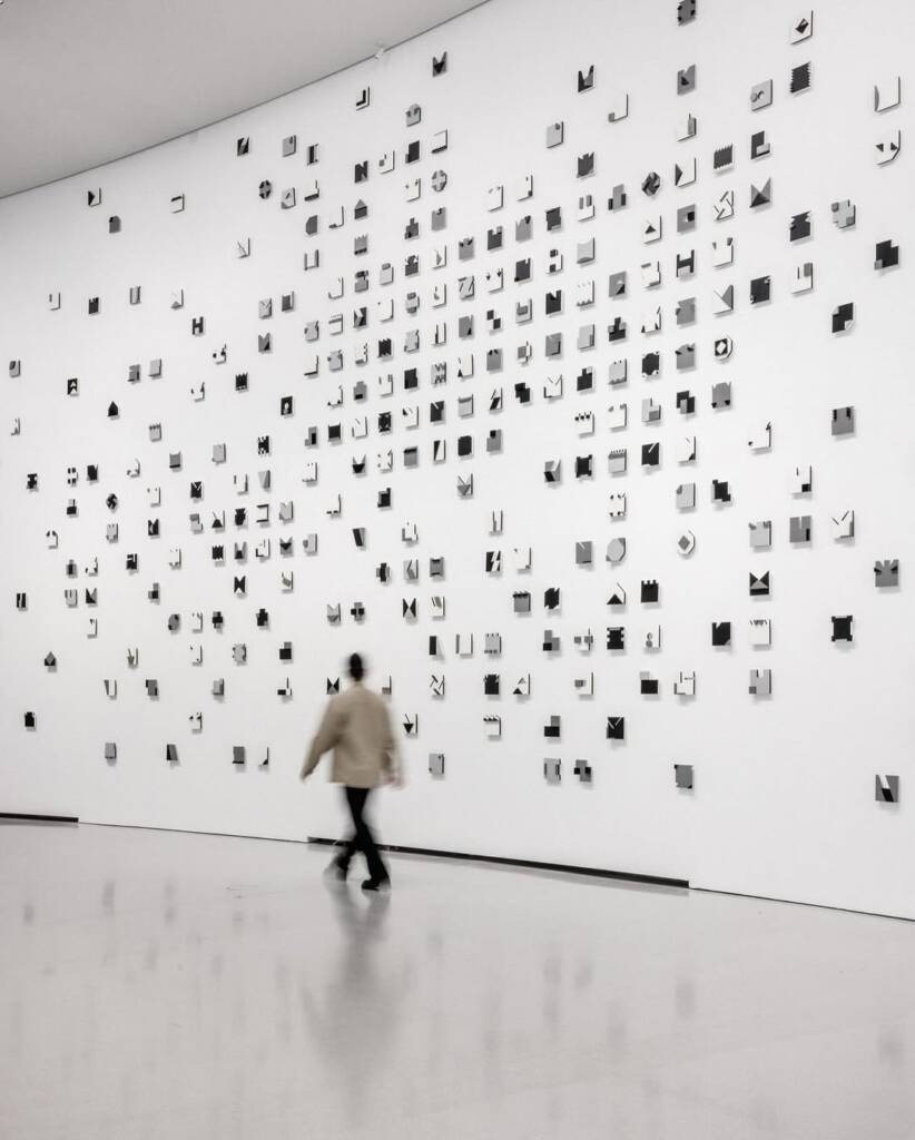 Minimalist art
minimalist artists
art exhibitions 2025
pinault collection