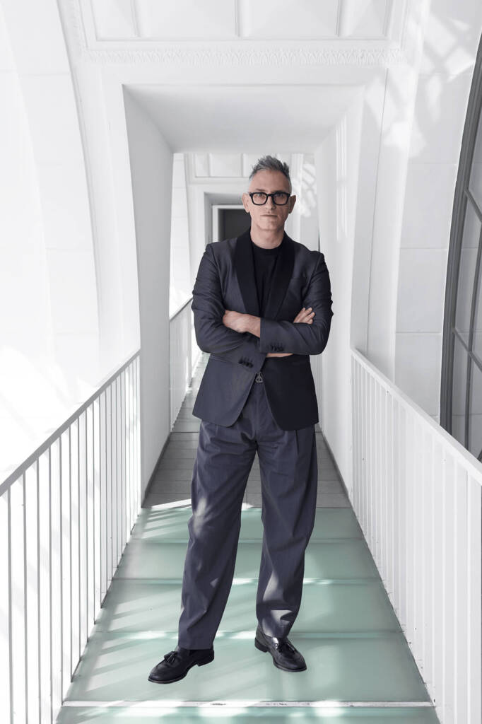 Sam Bardaouil
Hamburger Bahnhof
collective memory
curatorial practice