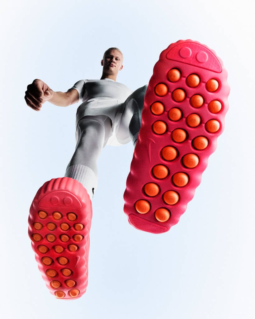 Nike footwear
Nike innovation 
neuroscience in sports