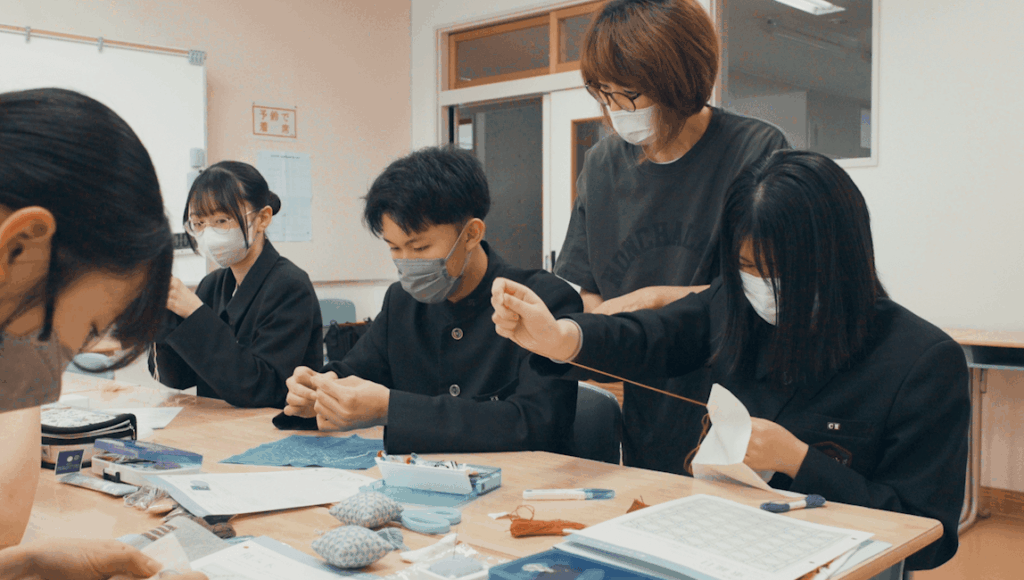 Sashiko Gals: threads of craft and community 2 Sashiko Gals
sashiko
japanese craftsmanship
craft and community