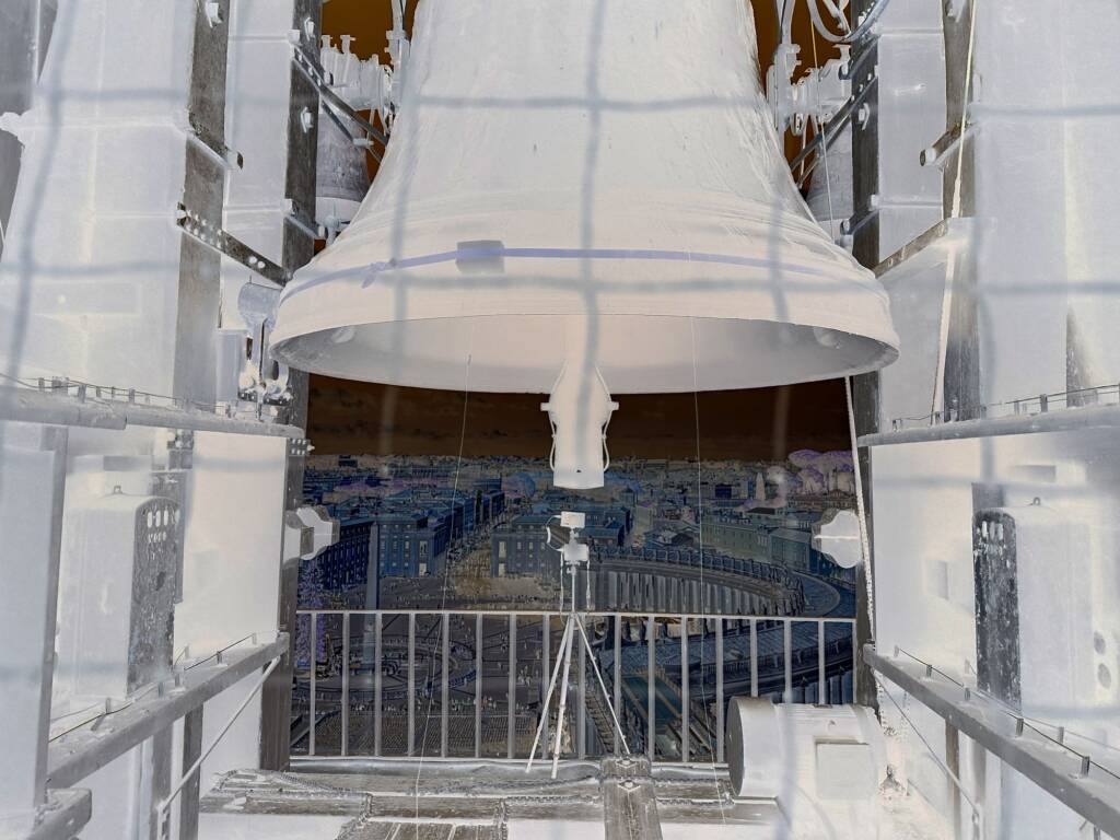 Story 2 Sound Sculpture bill fontana immersive sound installation