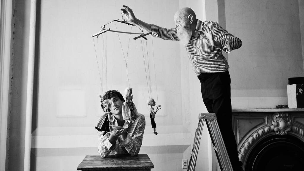 Bottega Veneta campaign ‘What Are Dreams’ explores the poetic power of the unconscious 4 bottega veneta campaign
fashion film