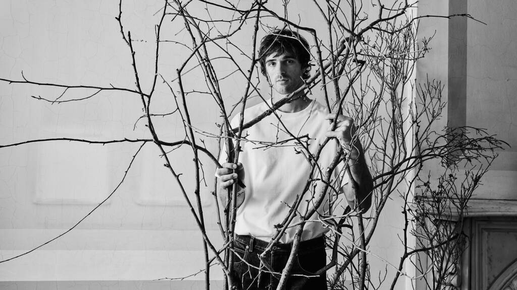 Bottega Veneta campaign ‘What Are Dreams’ explores the poetic power of the unconscious 3 bottega veneta campaign
fashion film