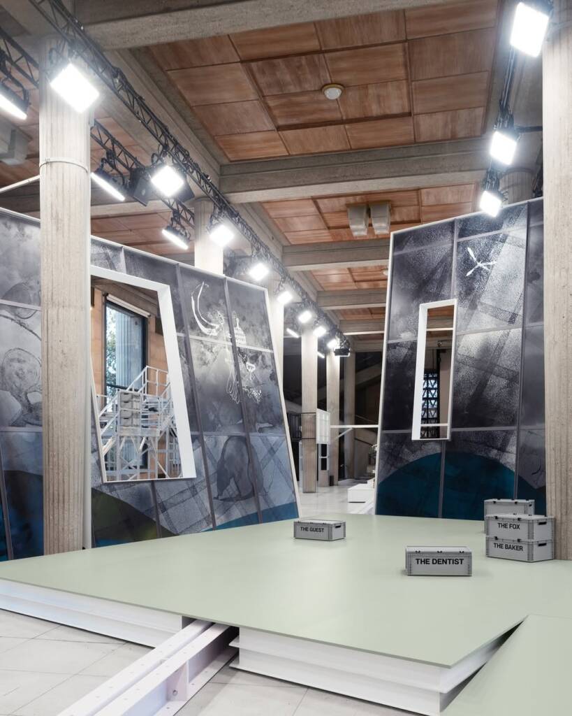 The new forces at Art Basel: the women, the public, and the memes 3 Art Basel
Art Basel Paris