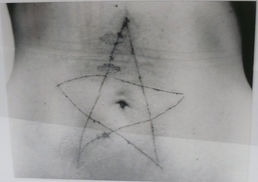 Marina Abramović and the art of staying 1 Marina Abramović
Abramovic Method
The Artist Is Present