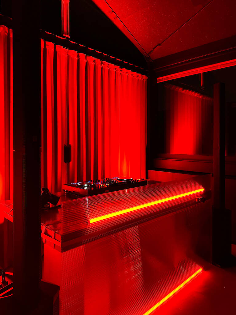 Marco Simonetti
footwear
RAL7000STUDIO
footwear design