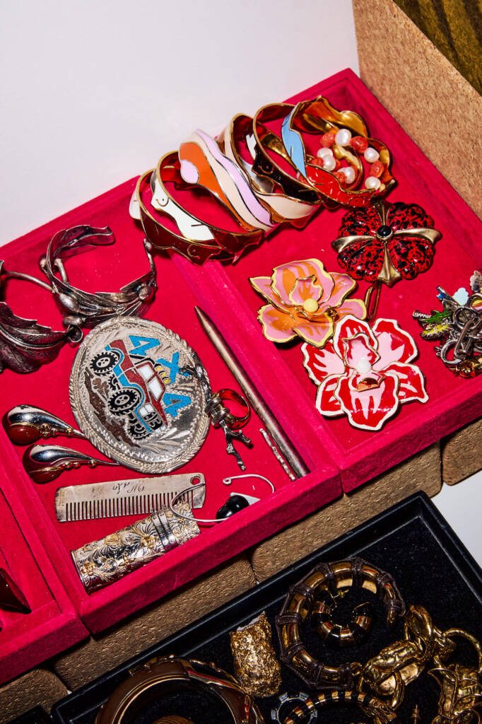 Marie-Victoire de Bascher
Paris-based artist
storytelling in design