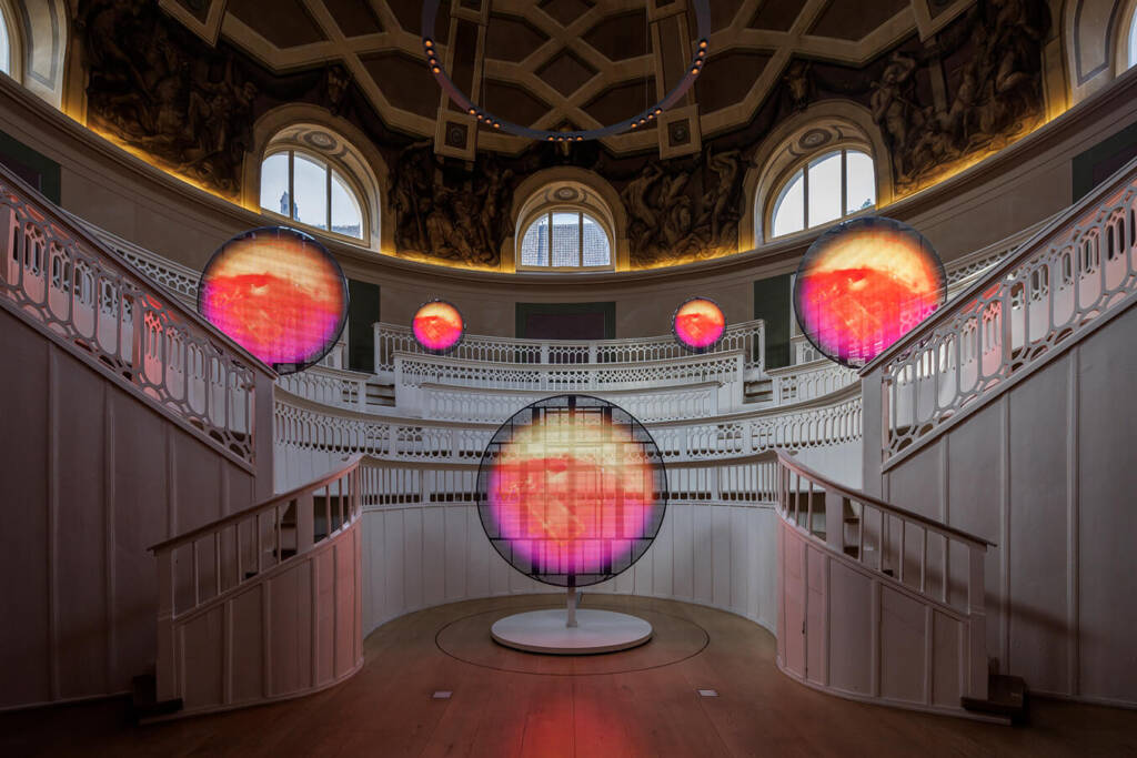 Rachel Rossin’s Disembodied Drift 8 Rachel Rossin
art and technology
ai models