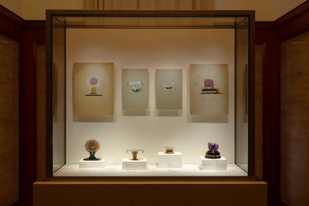 van cleef & arpels
High Jewelry
jewelry exhibition
Art Deco Aesthetic
